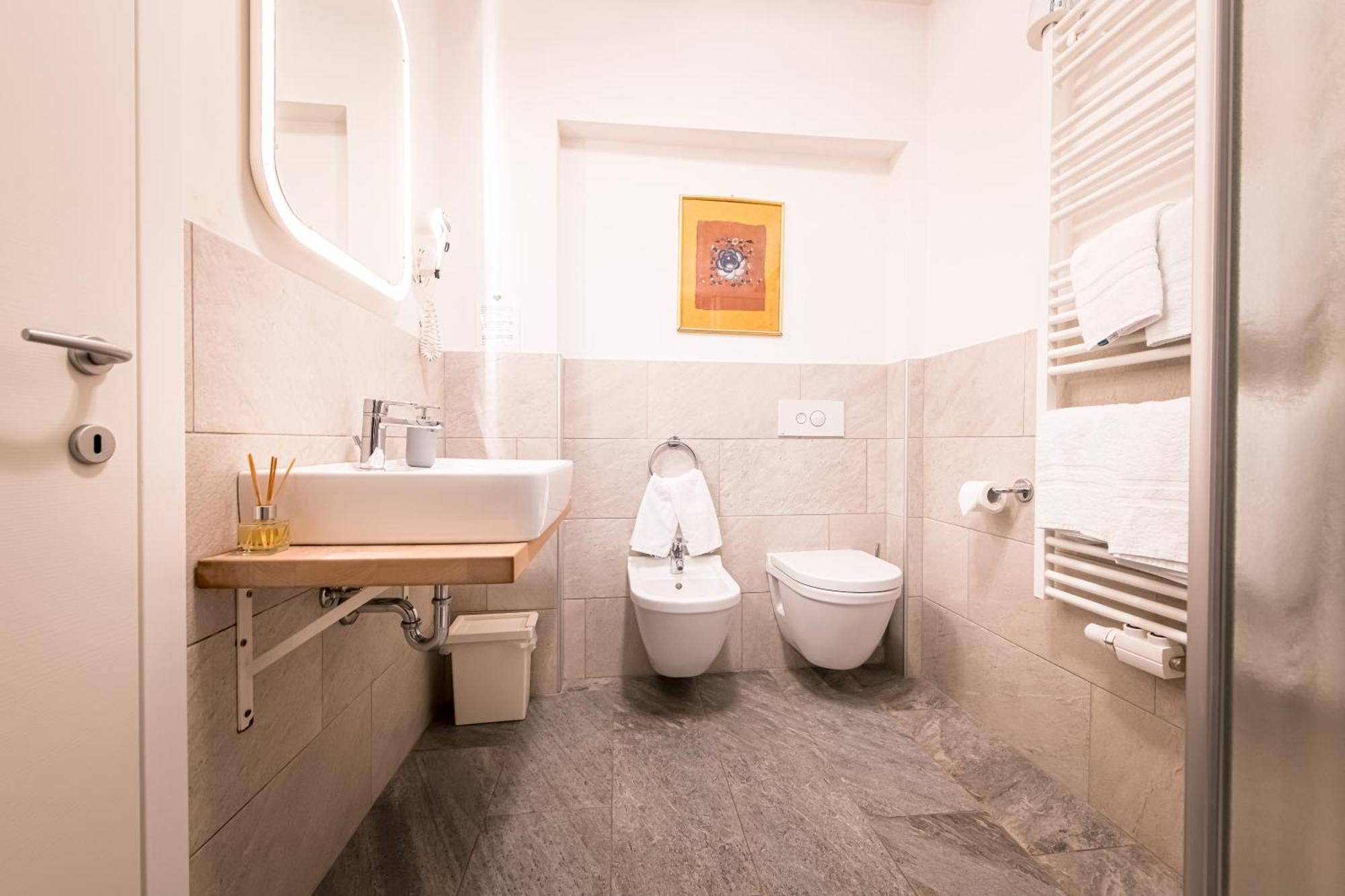 Am Schloss Guest House Brunico Rom bilde